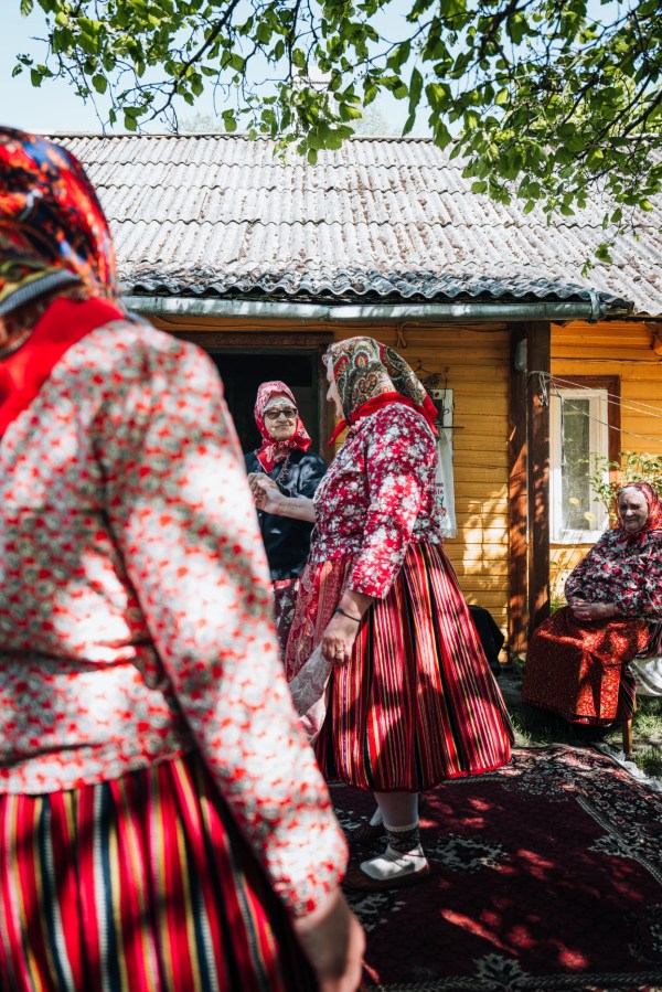 Femmes de l'île de Kihnu | Estonie